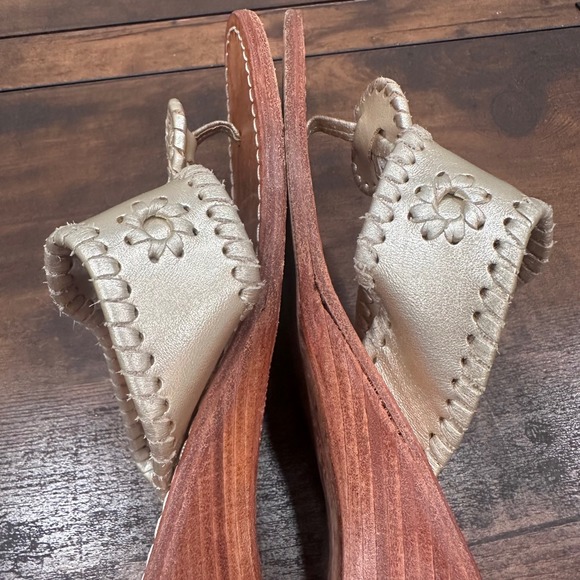 Jack Rogers Womens Gold Leather Thong Wedge Sandals Flip Flops Size 9 - Picture 10 of 12